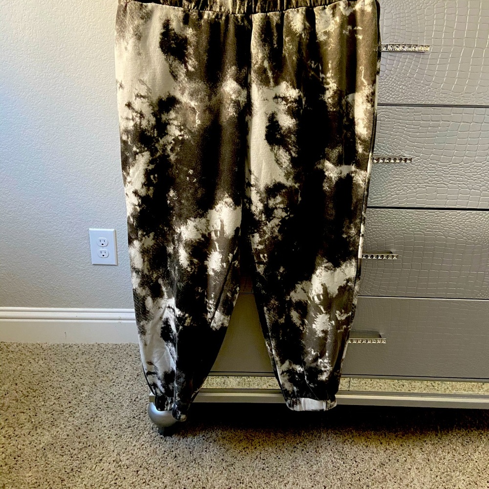 Women’s light weight sweats Capri length 2XL